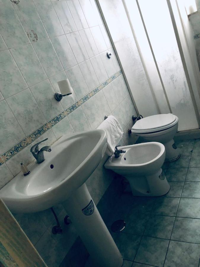Hostel Bb La Fenice Наполи Екстериор снимка