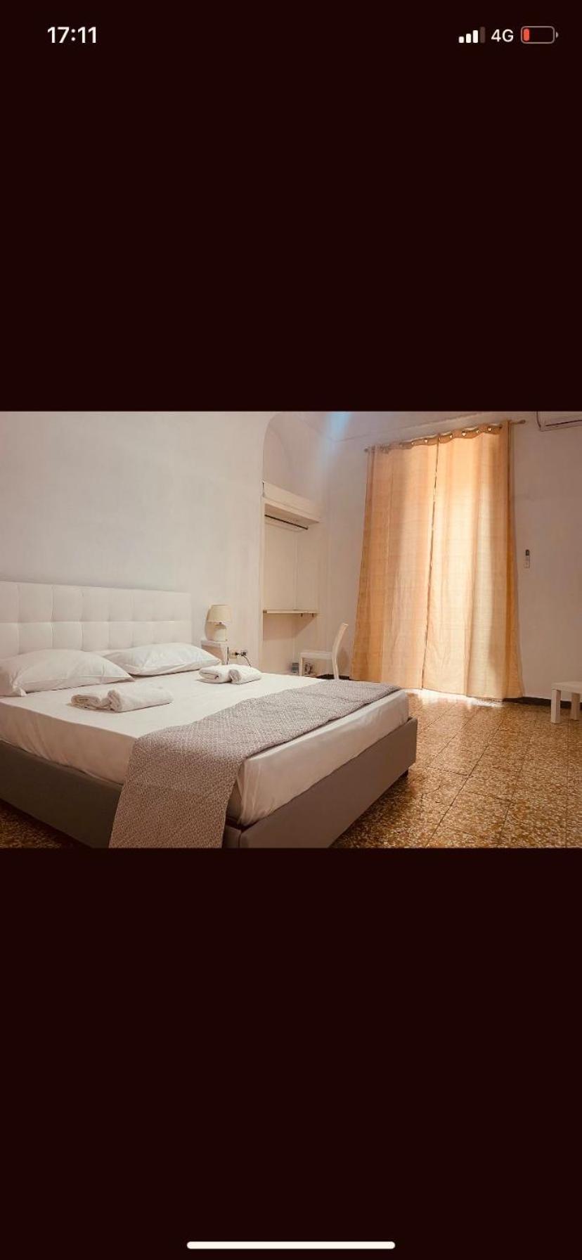 Hostel Bb La Fenice Наполи Екстериор снимка