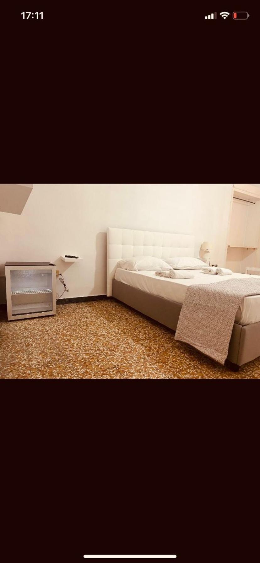 Hostel Bb La Fenice Наполи Екстериор снимка