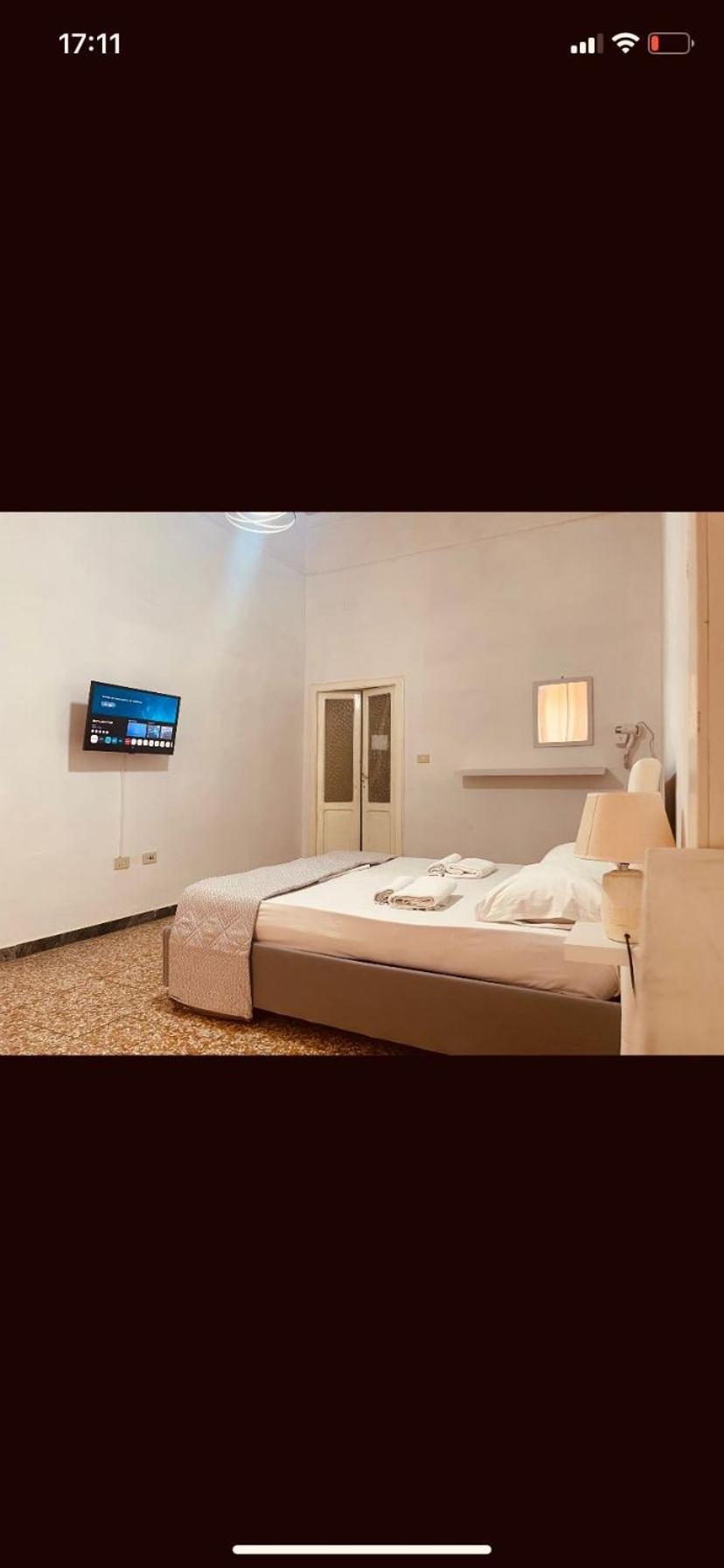 Hostel Bb La Fenice Наполи Екстериор снимка