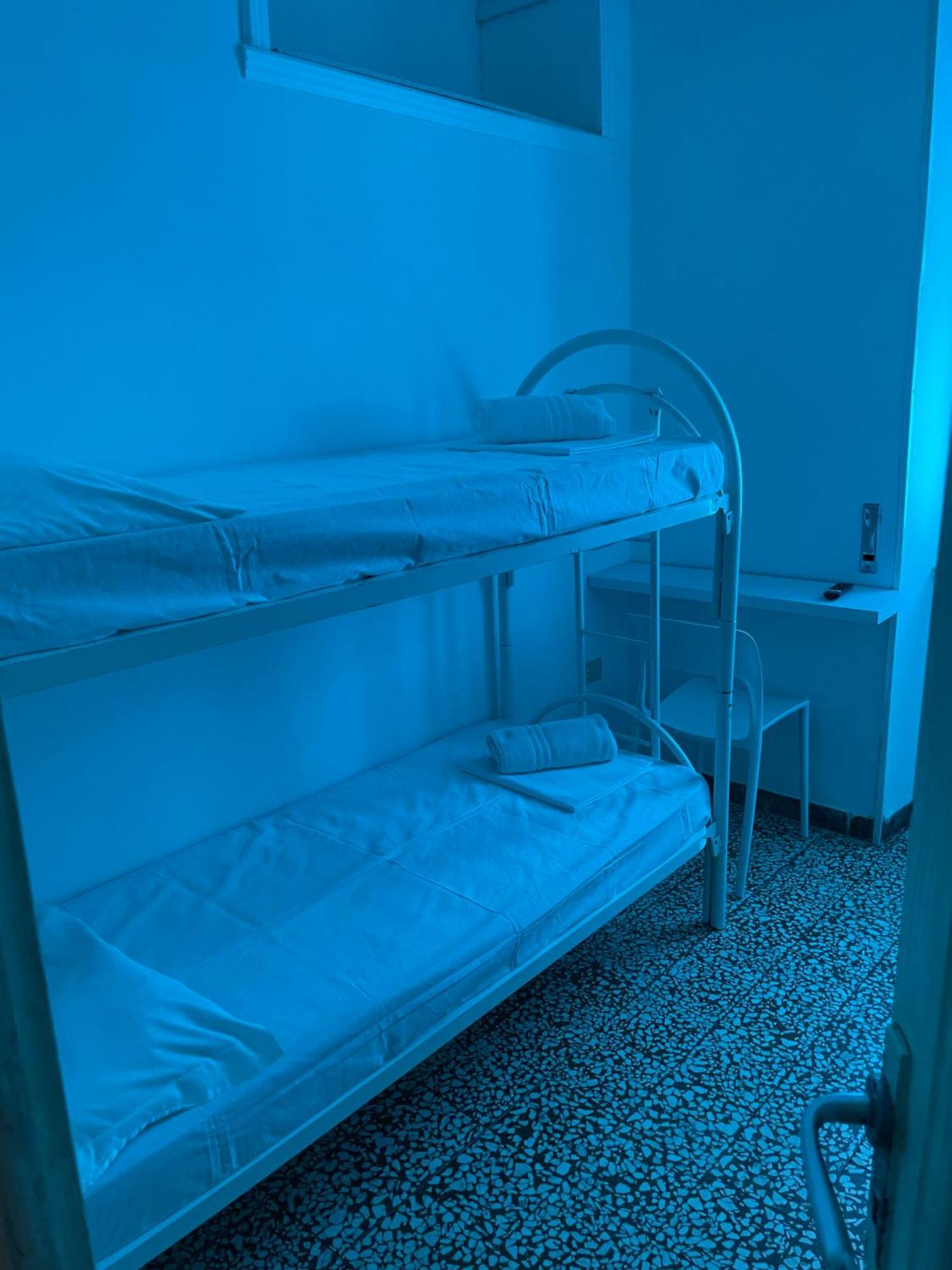 Hostel Bb La Fenice Наполи Екстериор снимка